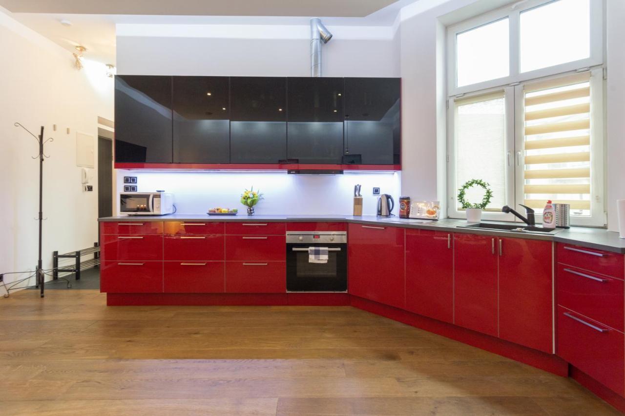 Modern, Stylish And Comfy In Trendy Jewish Quarter Apartment Krakow Luaran gambar