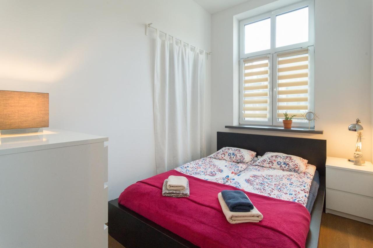 Modern, Stylish And Comfy In Trendy Jewish Quarter Apartment Krakow Luaran gambar