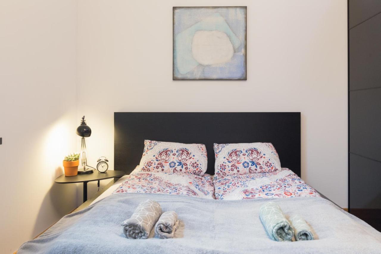 Modern, Stylish And Comfy In Trendy Jewish Quarter Apartment Krakow Luaran gambar